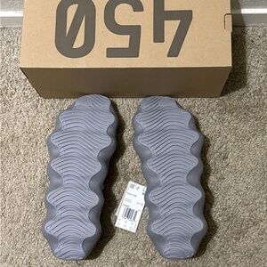 NEW!! YEEZY 450